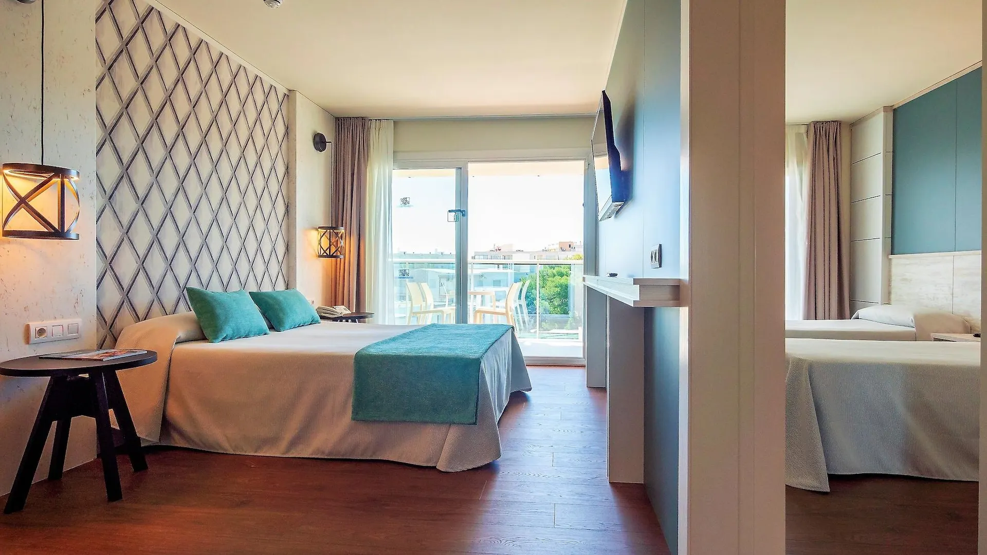 Golden Donaire Beach La Pineda Hotel